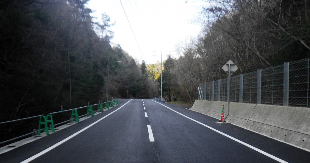 国道377号(兼割工区)道路改修工事(舗装工)