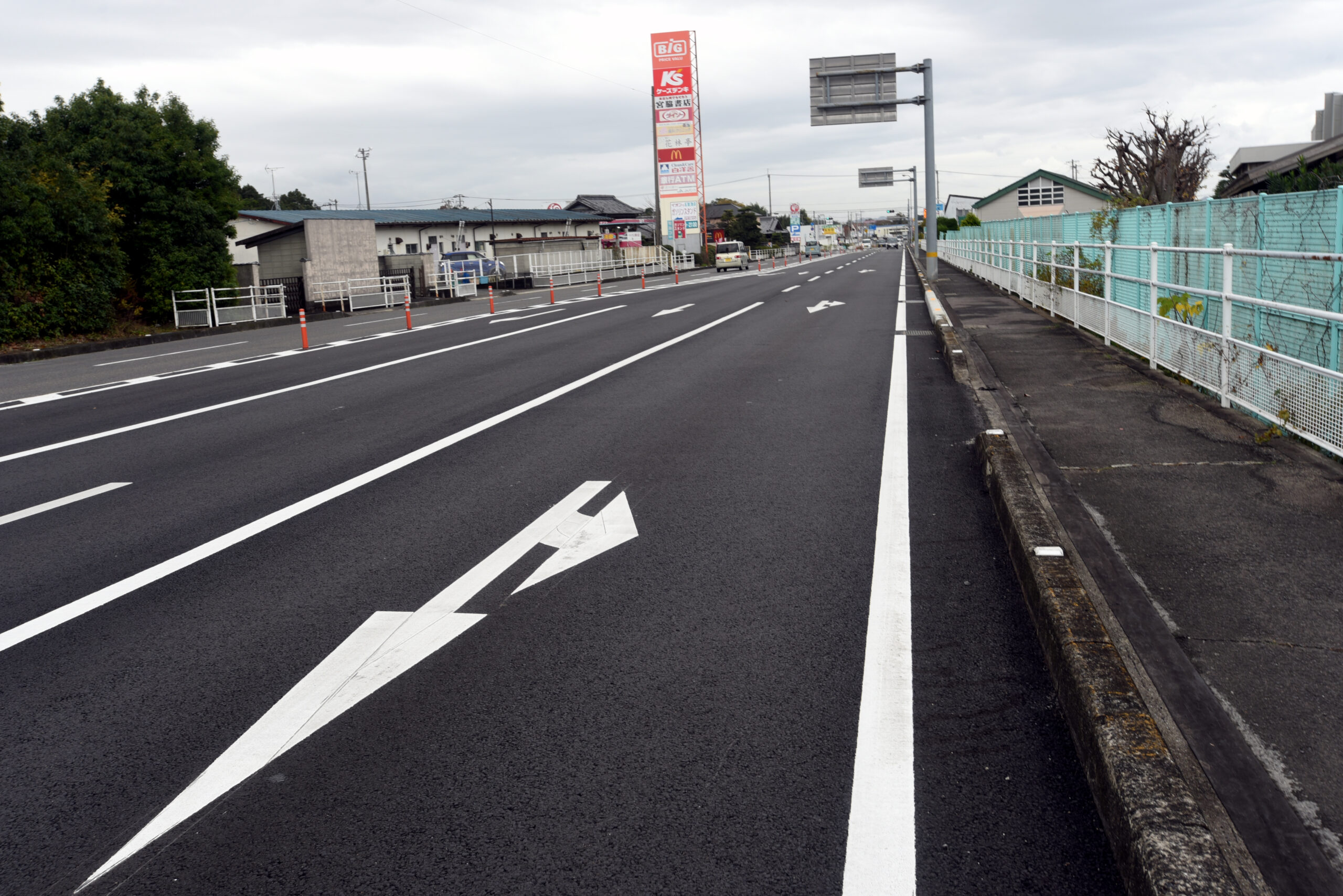 (防災・安全社会資本整備交付金)県道高松長尾大内線(さぬき工区)道路整備工事(舗装工)